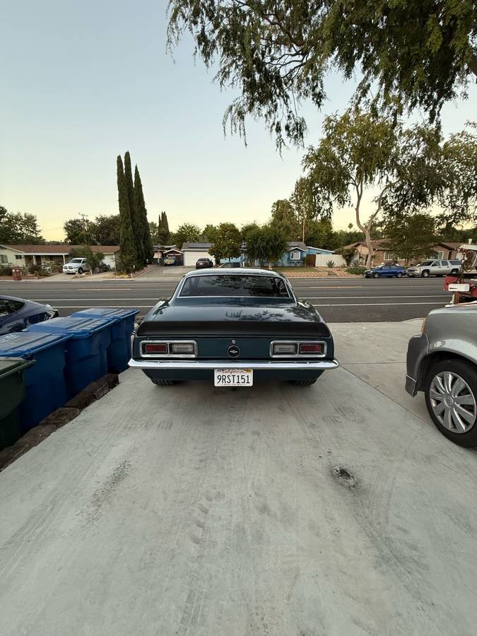 Chevrolet-Camaro-1968-green-4