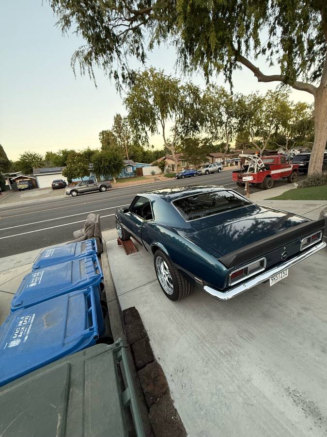 Chevrolet-Camaro-1968-green-5