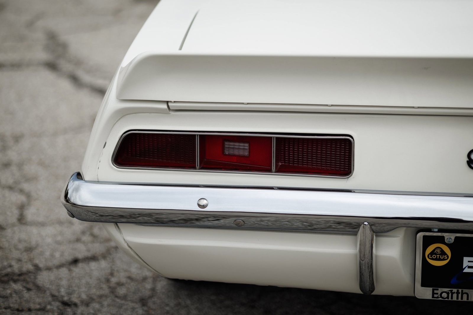Chevrolet-Camaro-1969-2D-Coupe-32