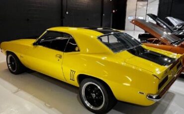 Chevrolet-Camaro-1969-BlackYellow-Black-3