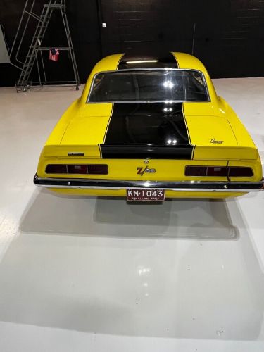 Chevrolet-Camaro-1969-BlackYellow-Black-8