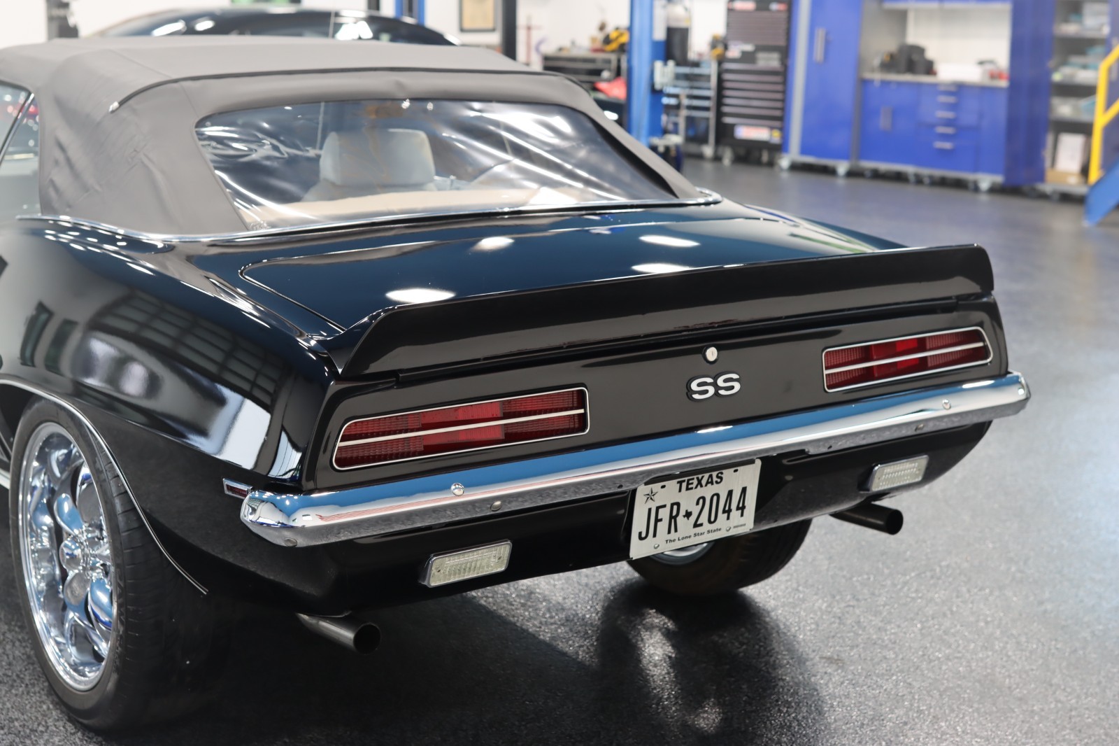 Chevrolet-Camaro-1969-Convertible-3