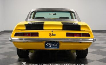 Chevrolet-Camaro-1969-Coupe-10