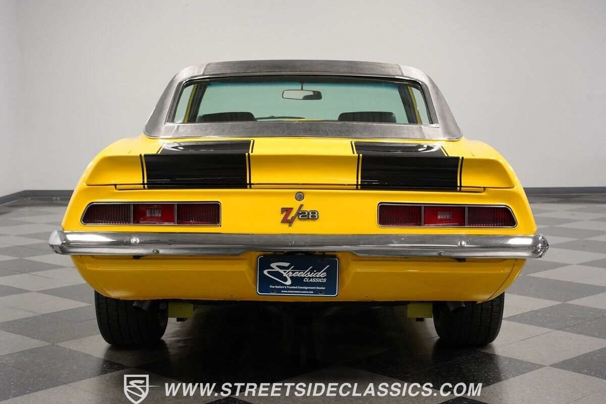 Chevrolet-Camaro-1969-Coupe-10