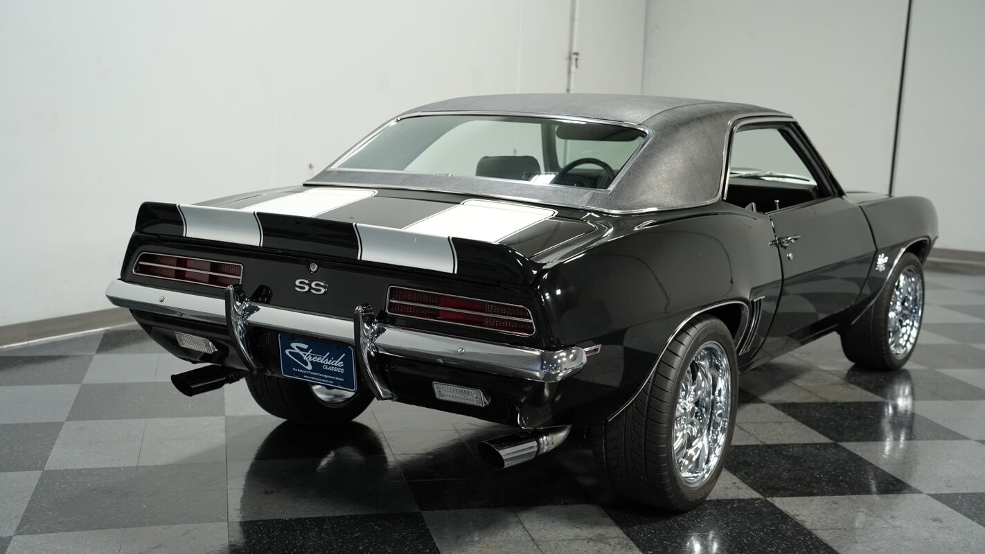 Chevrolet-Camaro-1969-Coupe-10
