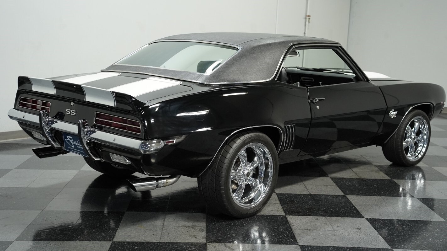 Chevrolet-Camaro-1969-Coupe-11