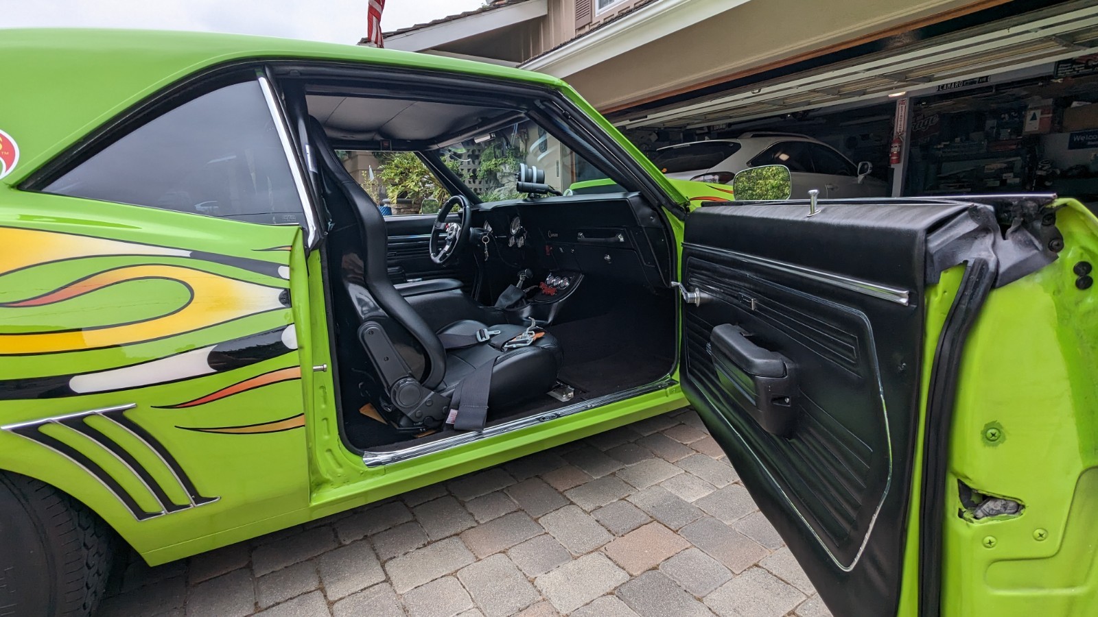 Chevrolet-Camaro-1969-Coupe-11