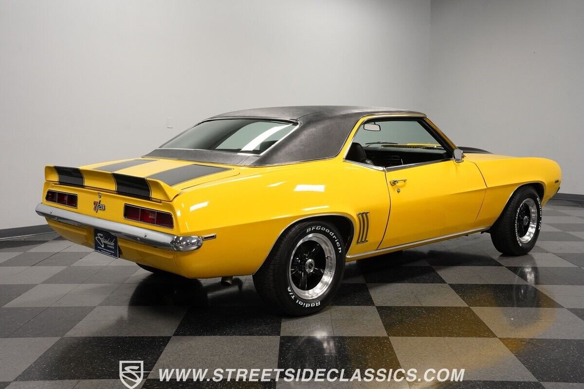 Chevrolet-Camaro-1969-Coupe-12