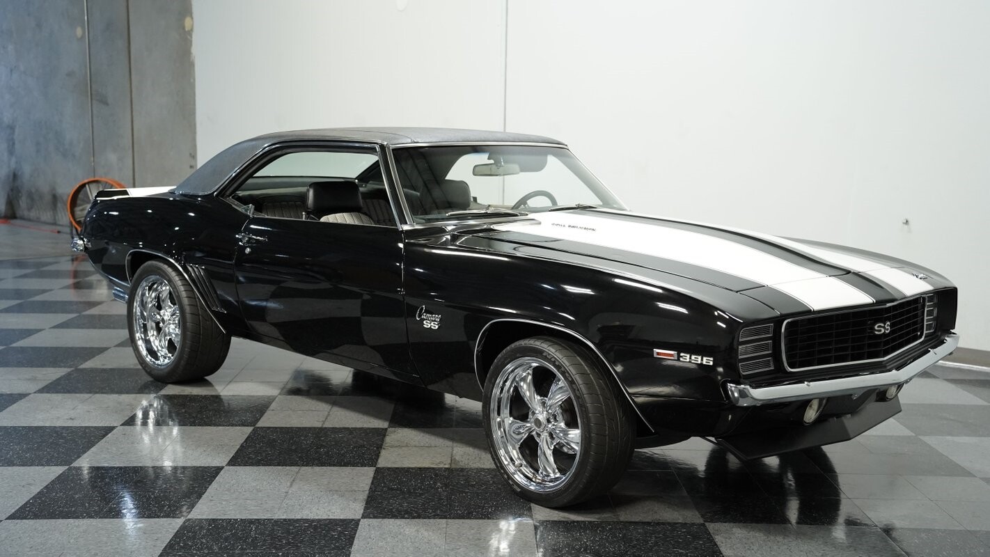 Chevrolet-Camaro-1969-Coupe-13