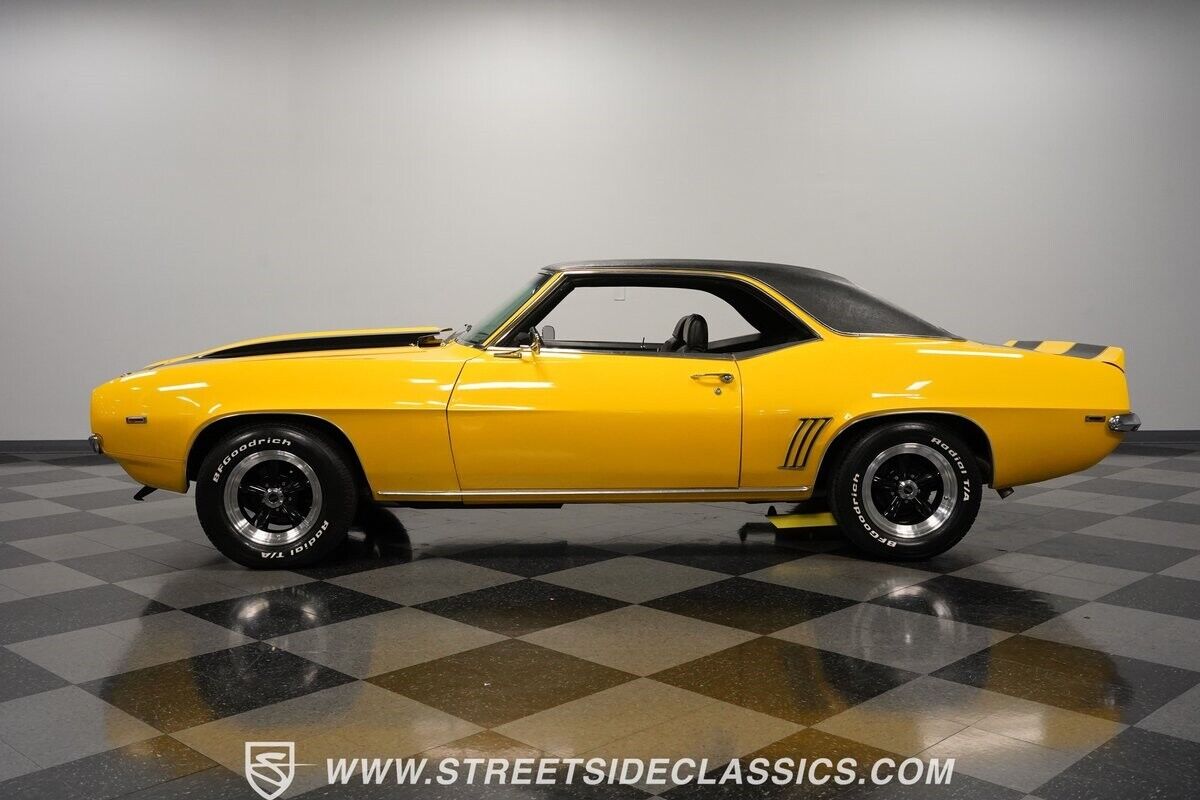 Chevrolet-Camaro-1969-Coupe-2