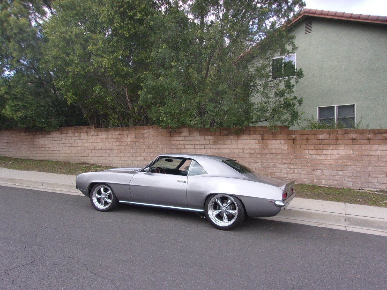 Chevrolet-Camaro-1969-Coupe-2