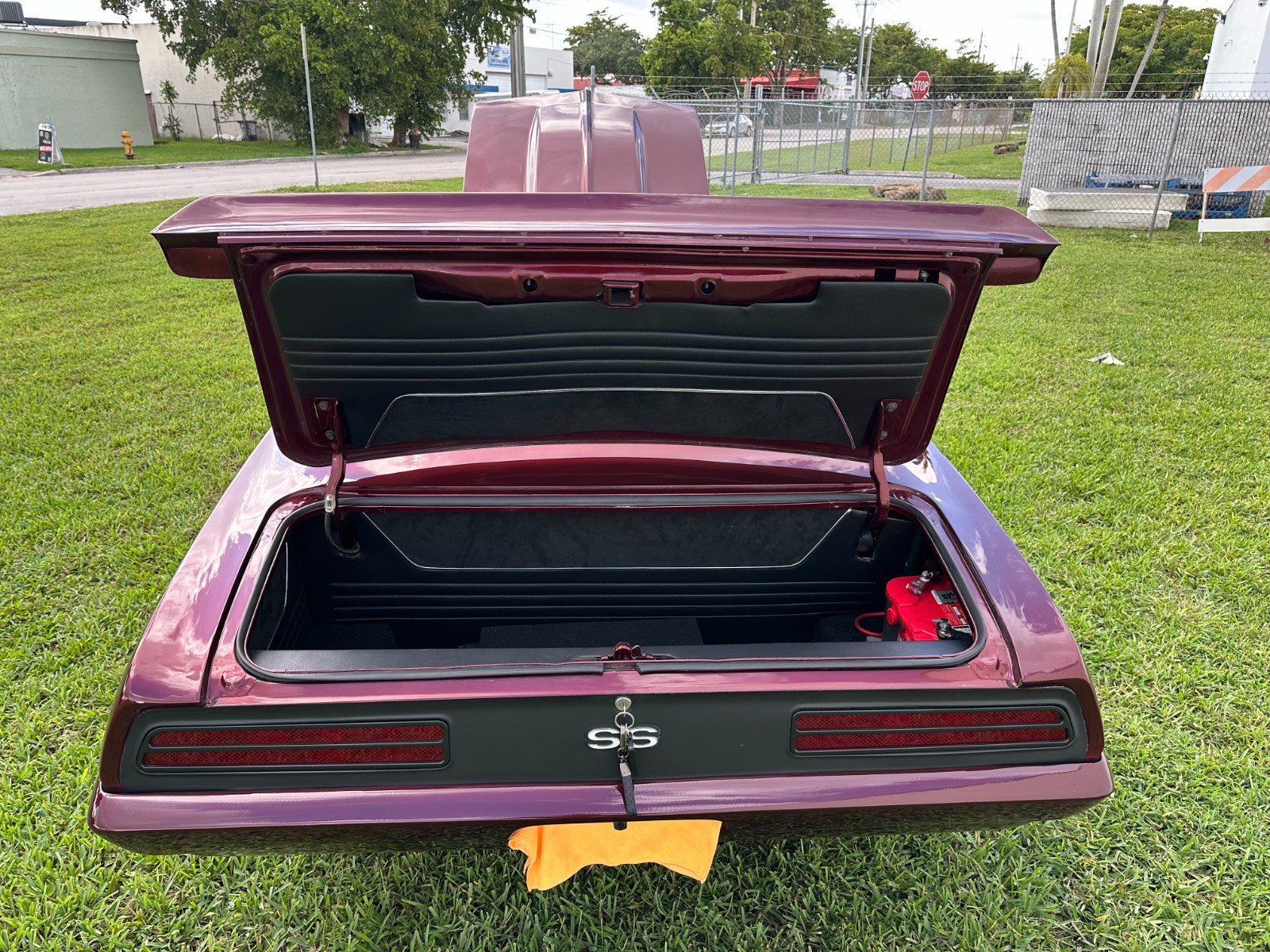 Chevrolet-Camaro-1969-Coupe-29
