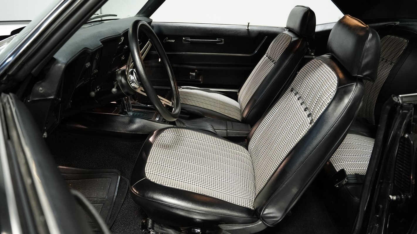 Chevrolet-Camaro-1969-Coupe-29