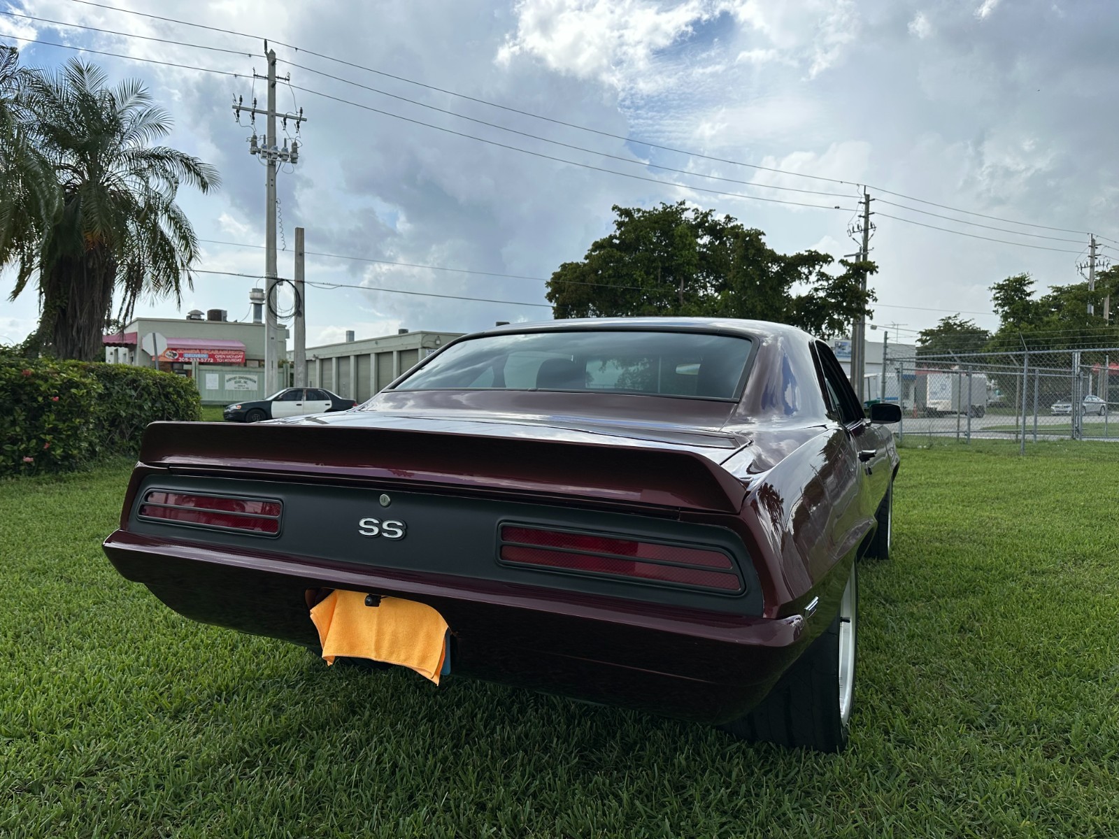 Chevrolet-Camaro-1969-Coupe-3