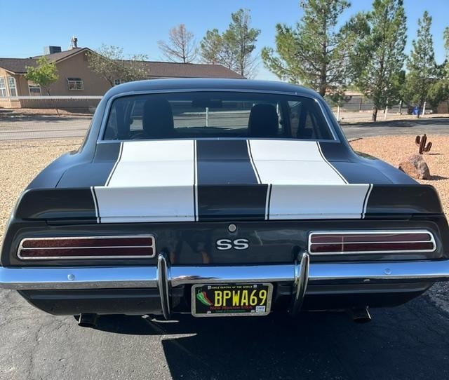 Chevrolet-Camaro-1969-Coupe-4