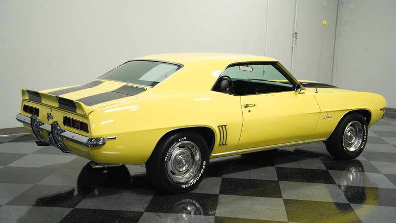 Chevrolet-Camaro-1969-Daytona-Yellow-Black-13