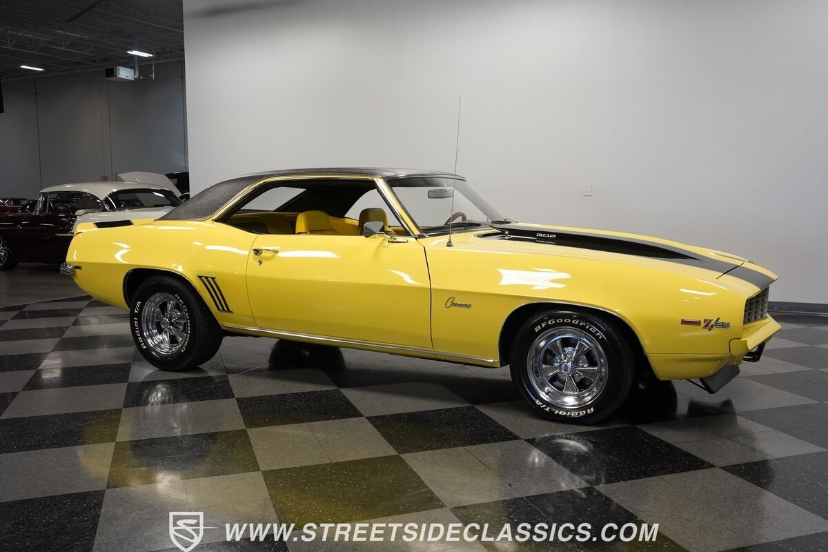 Chevrolet-Camaro-1969-Hardtop-15