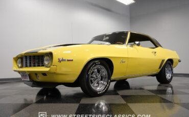 Chevrolet-Camaro-1969-Hardtop-21