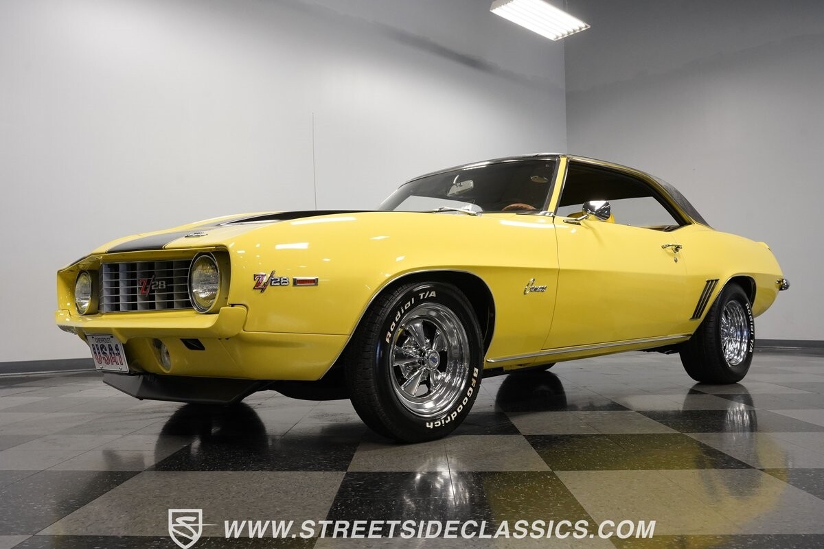 Chevrolet-Camaro-1969-Hardtop-21