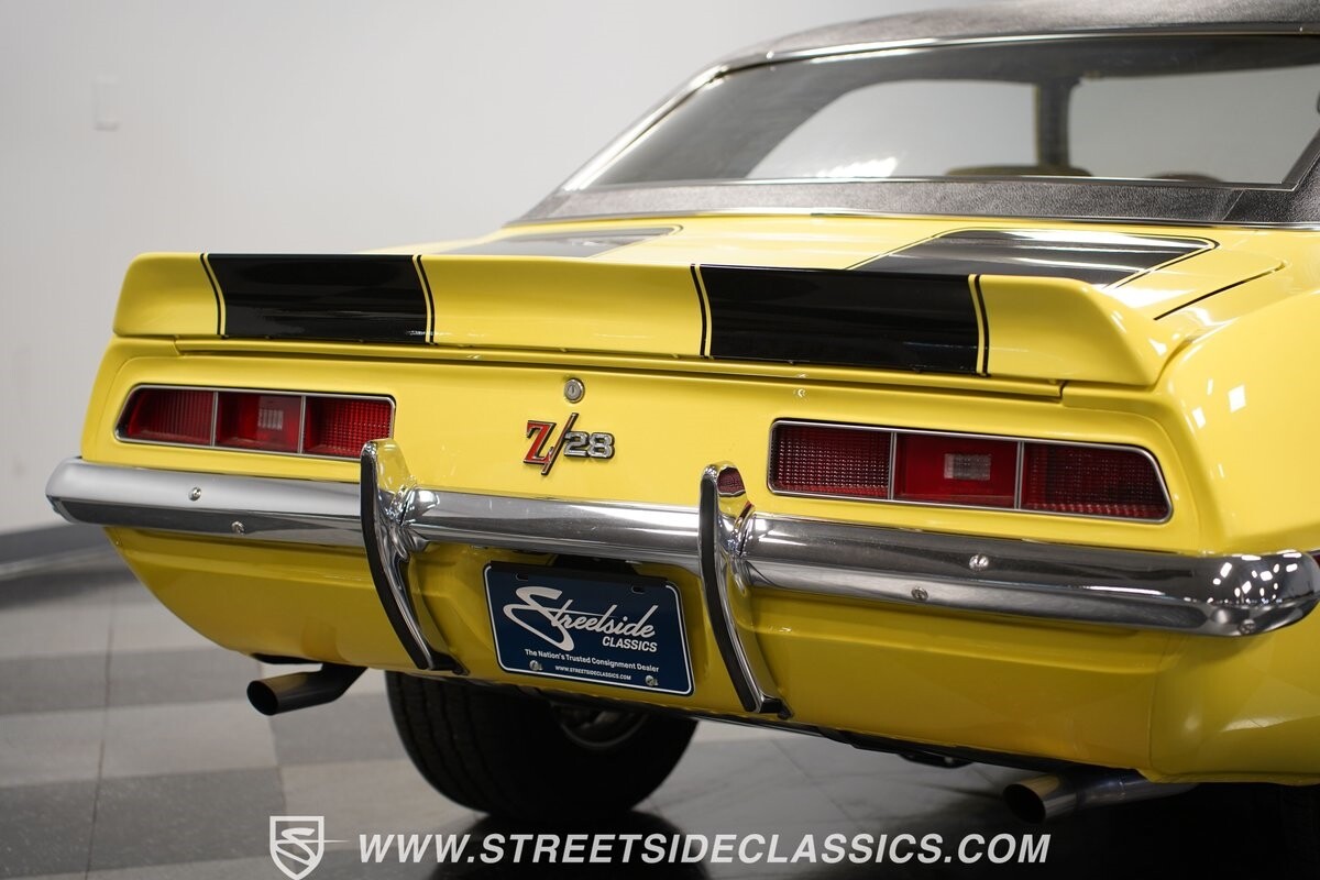 Chevrolet-Camaro-1969-Hardtop-26