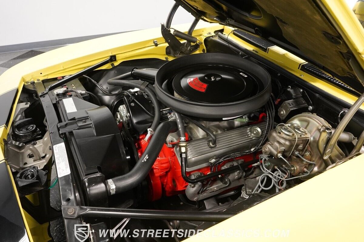 Chevrolet-Camaro-1969-Hardtop-32