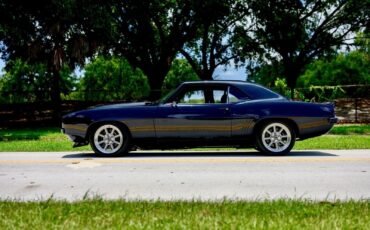 Chevrolet-Camaro-1969-Hatchback-2