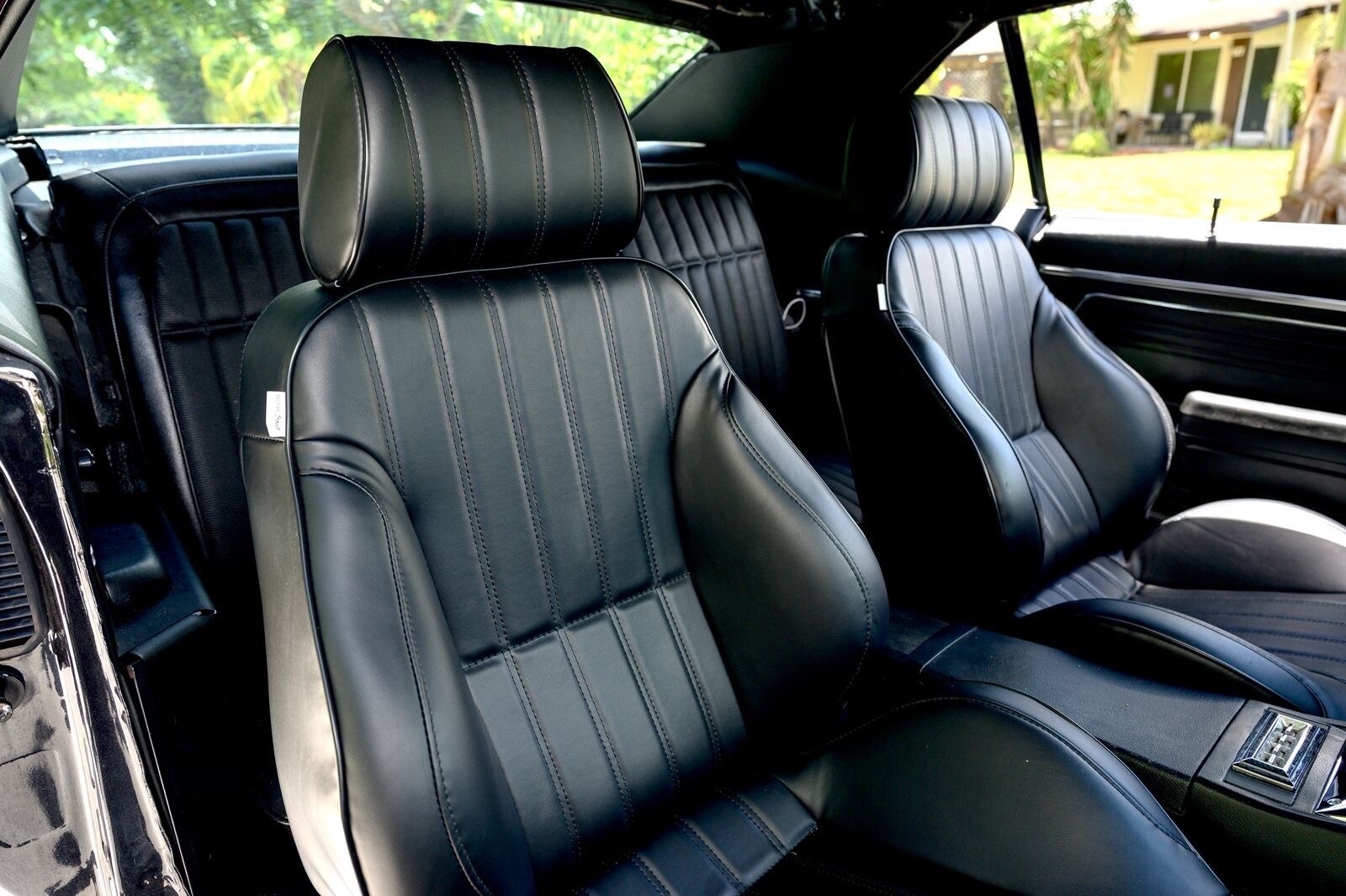 Chevrolet-Camaro-1969-Hatchback-26