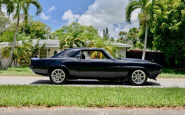 Chevrolet-Camaro-1969-Hatchback-4
