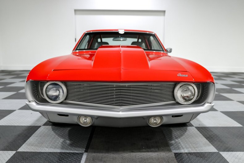 Chevrolet-Camaro-1969-RED-Gray-1