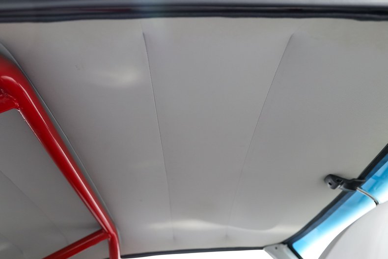 Chevrolet-Camaro-1969-RED-Gray-12