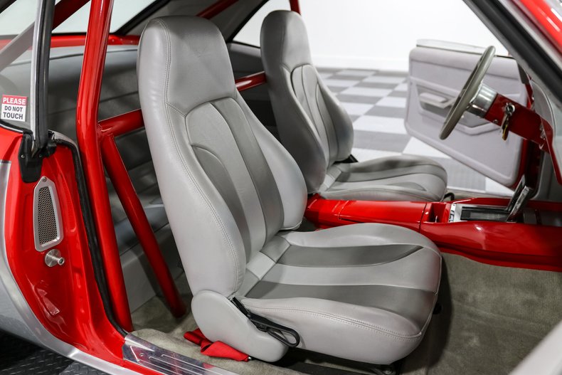 Chevrolet-Camaro-1969-RED-Gray-9