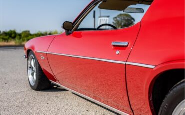 Chevrolet-Camaro-1970-Cranberry-Red-Sandalwood-1