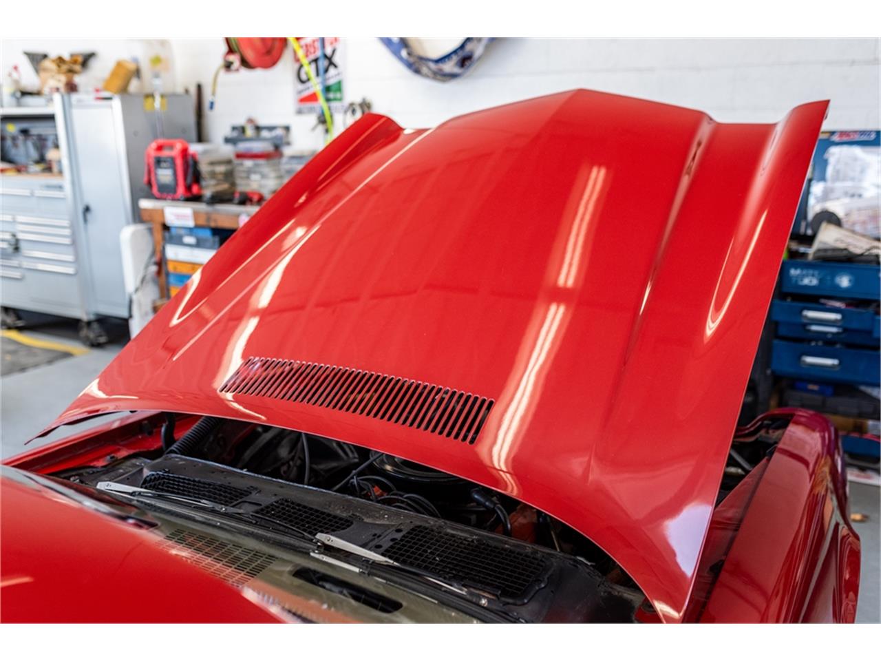 Chevrolet-Camaro-1970-Cranberry-Red-Sandalwood-23