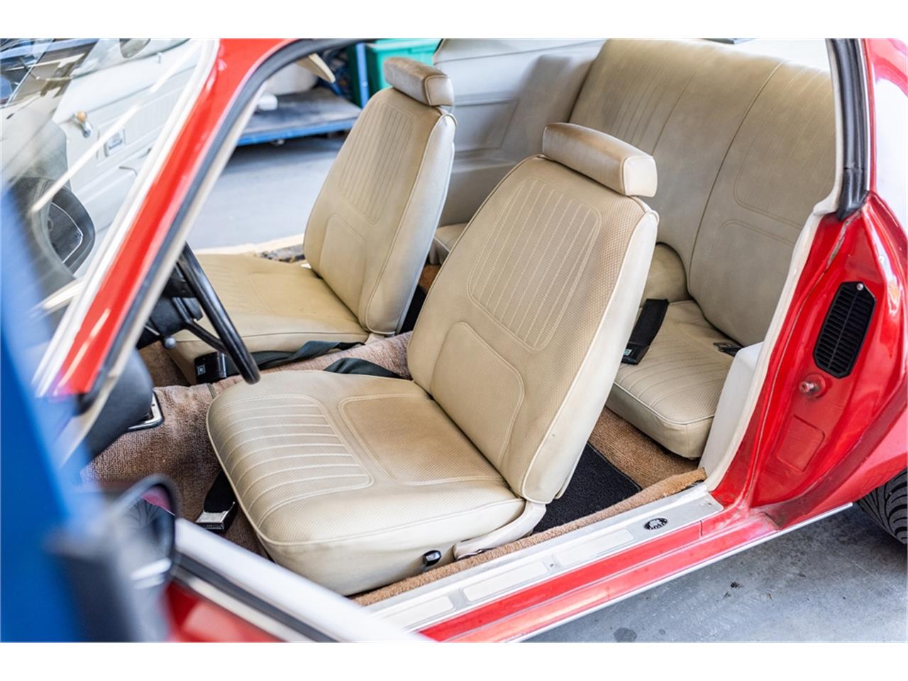 Chevrolet-Camaro-1970-Cranberry-Red-Sandalwood-33