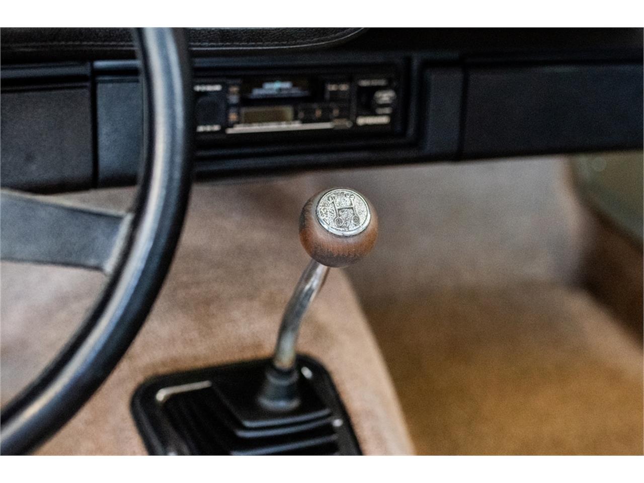 Chevrolet-Camaro-1970-Cranberry-Red-Sandalwood-84