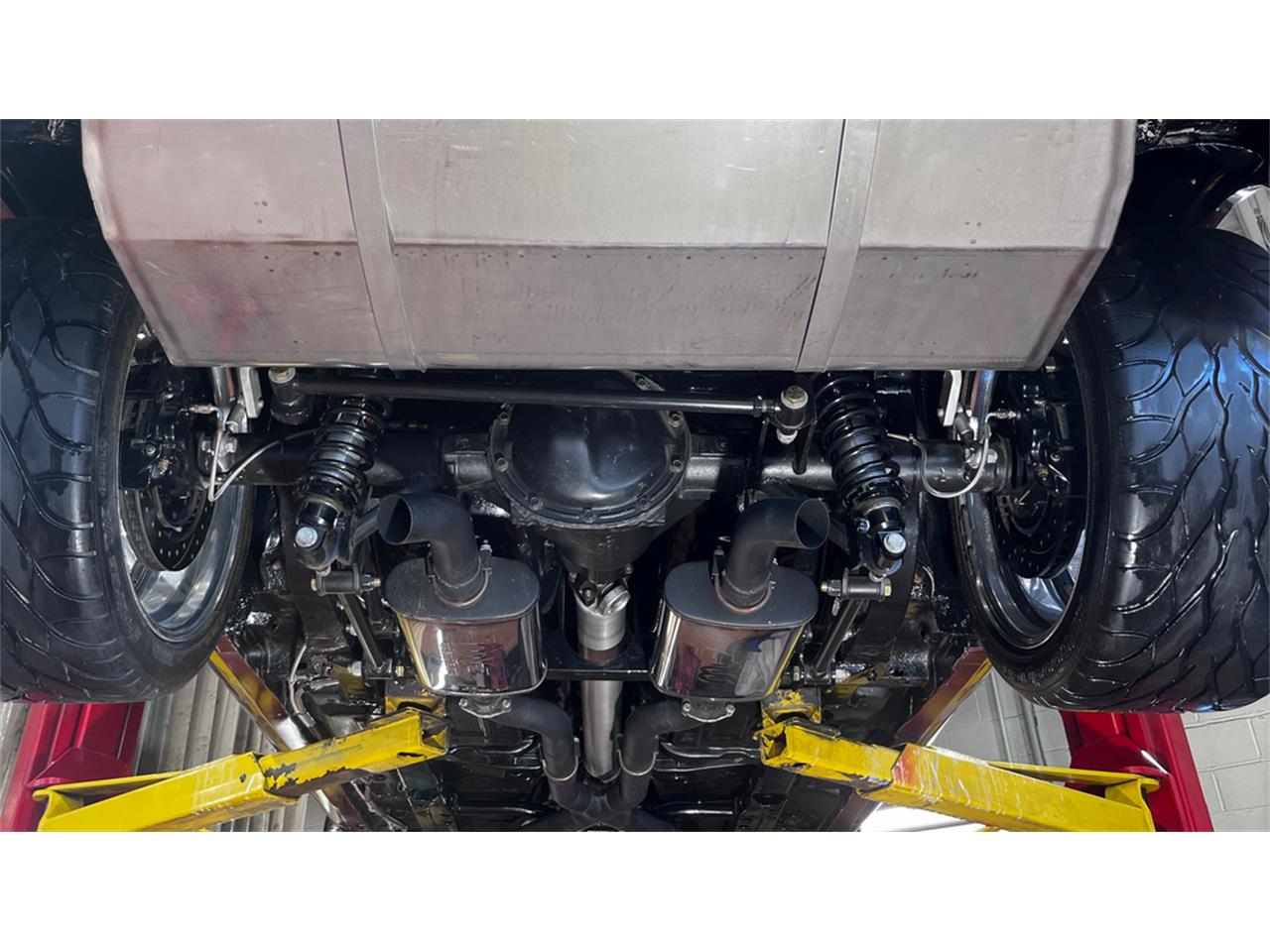 Chevrolet-Camaro-1970-Jewel-Red-Black-11
