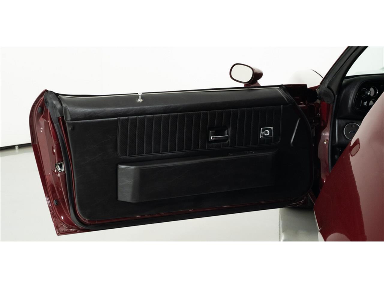 Chevrolet-Camaro-1970-Jewel-Red-Black-3