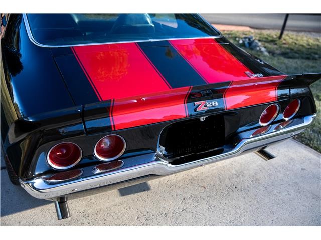 Chevrolet-Camaro-1971-12
