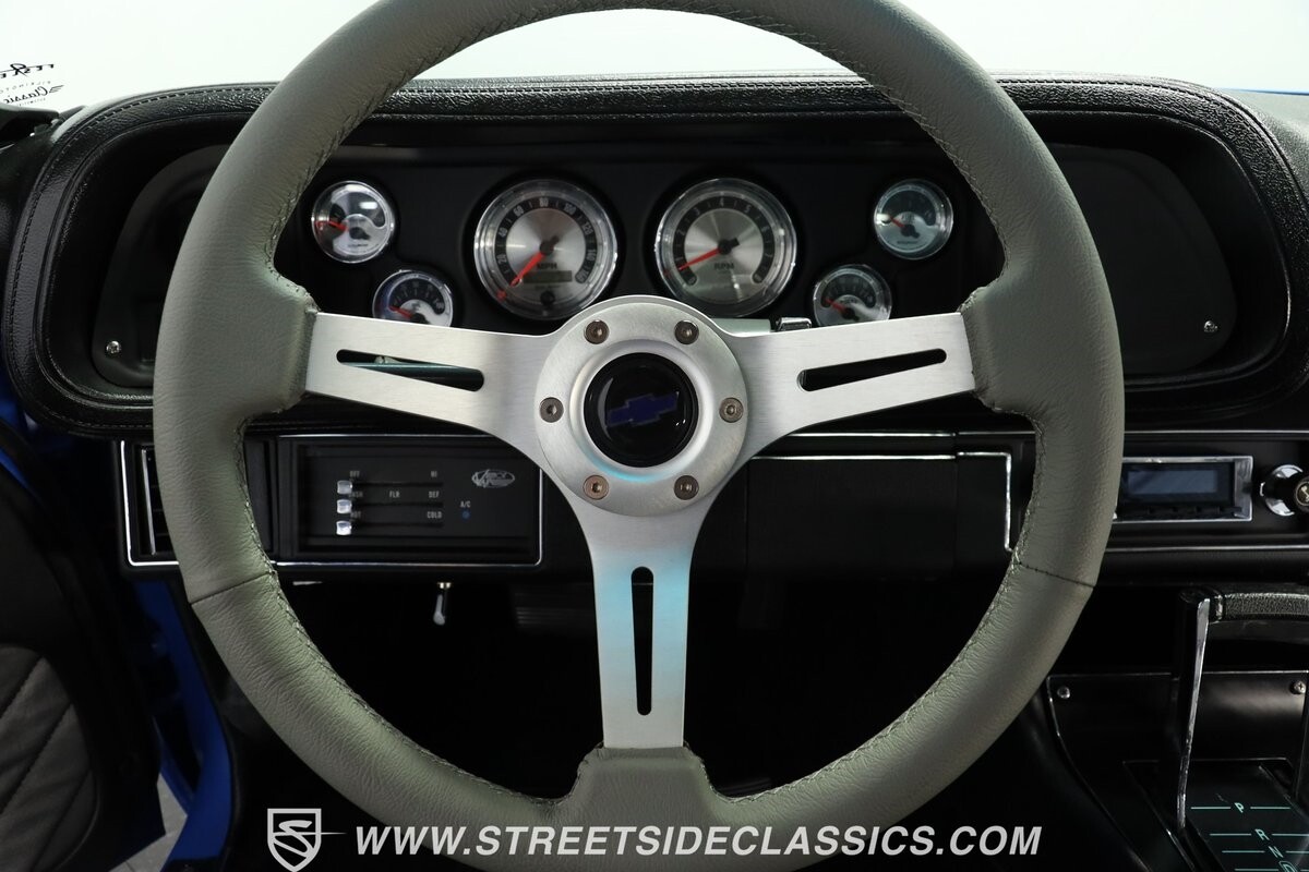 Chevrolet-Camaro-1971-Coupe-35