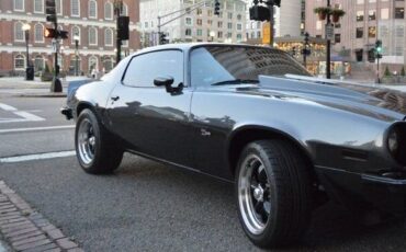 Chevrolet-Camaro-1975-Graphite-Metallic-Black-Vinyl-3