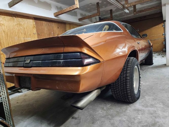 Chevrolet-Camaro-1975-Orange-2
