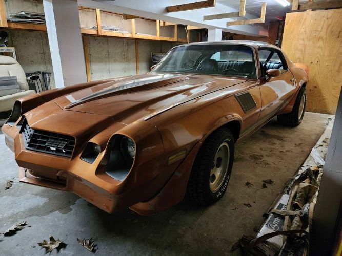 Chevrolet-Camaro-1975-Orange-6