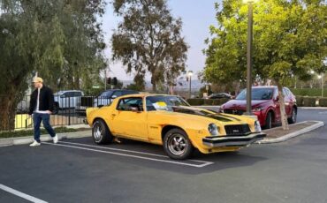 Chevrolet-Camaro-1975-Yellow-11