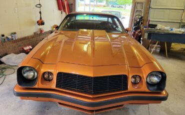 Chevrolet-Camaro-1976-Coupe-2