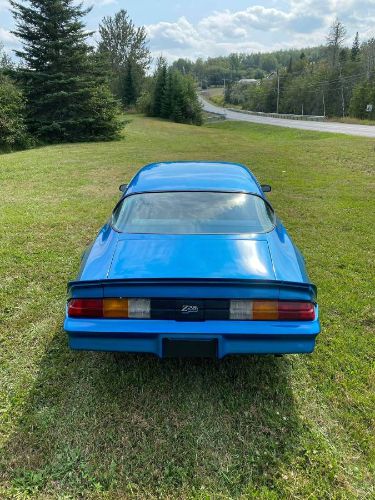Chevrolet-Camaro-1978-Blue-15