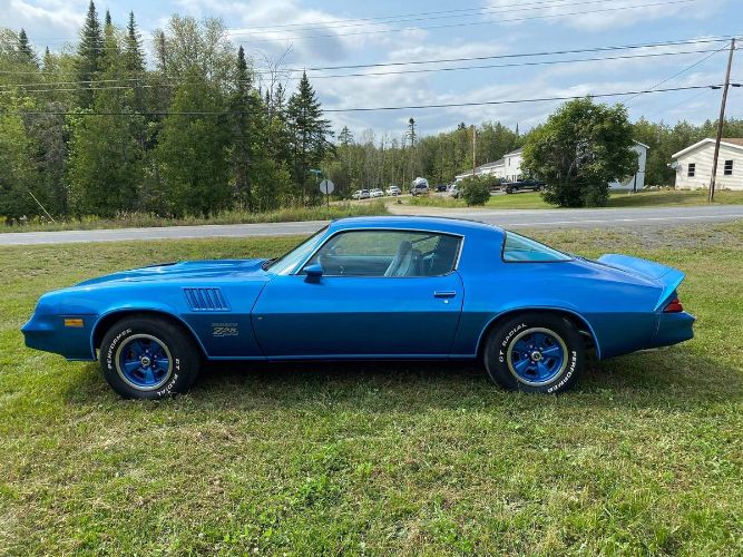 Chevrolet-Camaro-1978-Blue-17