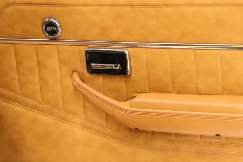 Chevrolet-Camaro-1978-Bright-Yellow-Camel-Tan-11