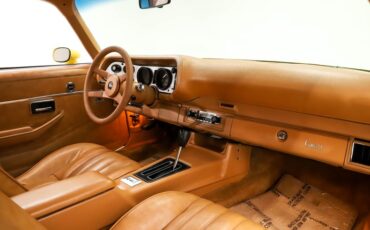 Chevrolet-Camaro-1978-Bright-Yellow-Camel-Tan-18