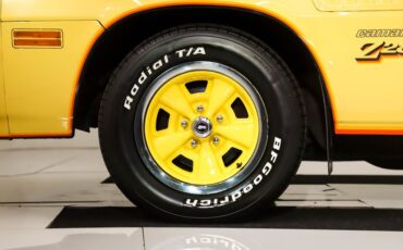 Chevrolet-Camaro-1978-Bright-Yellow-Camel-Tan-23