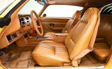 Chevrolet-Camaro-1978-Bright-Yellow-Camel-Tan-37